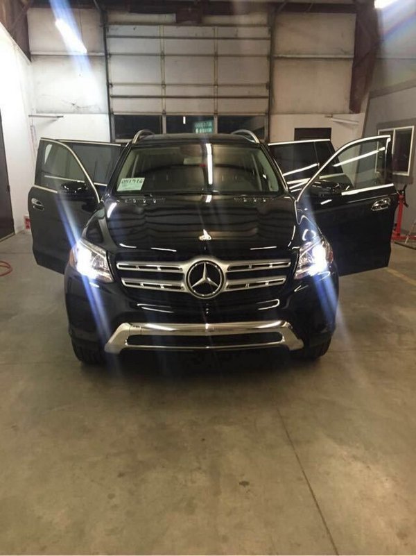 2017款加版奔馳GLS450黑咖 獨(dú)家現(xiàn)車銷售-圖3