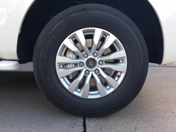 2017款日產(chǎn)尼桑途樂Y62 中東版途樂巨惠-圖3