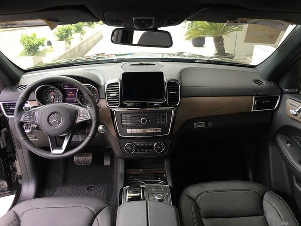 17款奔馳GLS450港口特惠 世界級(jí)豪華轎跑-圖4