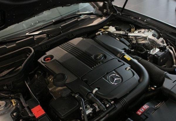 奔驰SLK200 发动机