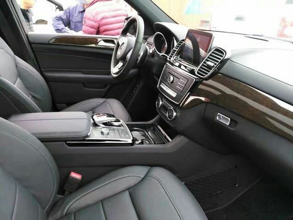 17款加版奔馳GLS450 七座大空間低價越野-圖5