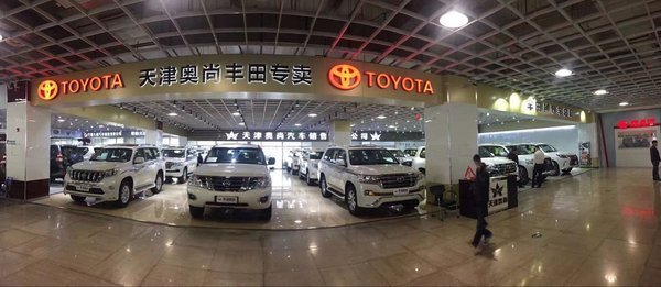 2017款宾利添越新实拍 越野中的贵族巨献-图3