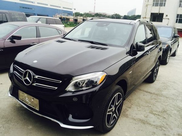 2016款奔驰GLE450AMG 浓厚时尚运动气息-图2