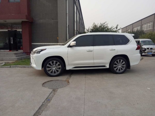 18加版雷克萨斯LX570 LED雾灯155万无利-图3