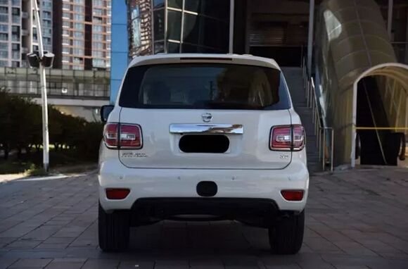 17款中東版日產(chǎn)途樂4.0汽油 SE高配途樂-圖3