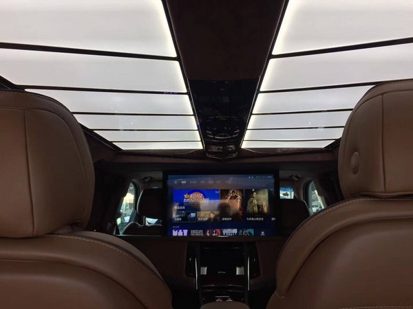 伯爵版凯迪拉克总统一号 188万内饰颜色-图8