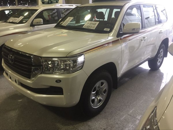 2017款丰田酷路泽4000 丐版特价超越经典-图3