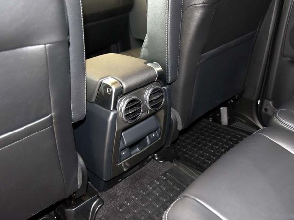 2016款路虎发现四清仓 绝版越驾鸡年大促-图5