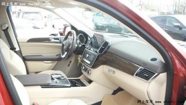 2017款奔馳GLS450現(xiàn)車 霸氣奢華震撼出場(chǎng)-圖9