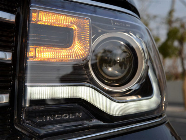 林肯領航員98萬現(xiàn)車 美式風格大七座SUV-圖5