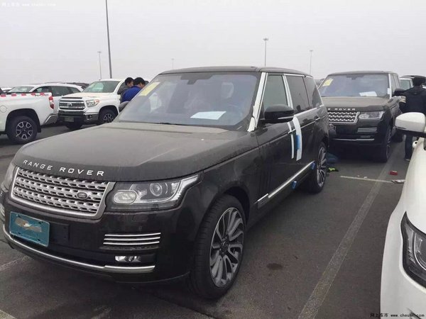 路虎揽胜尊崇创世加长 豪降19万高贵典范-图2