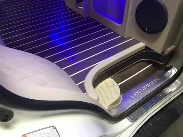 豐田酷路澤4000 內飾爆改埃爾法航空座椅-圖3