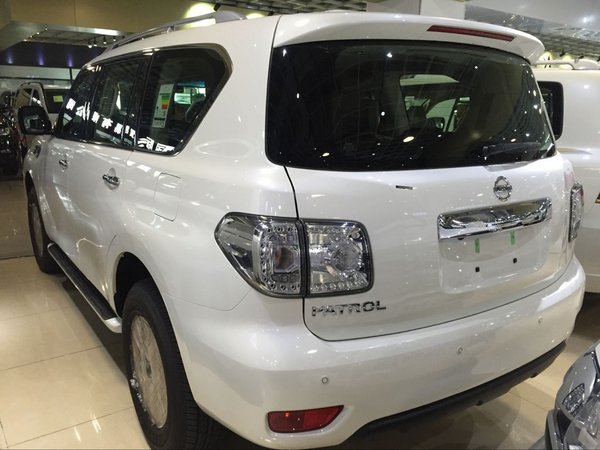 2017款日產(chǎn)途樂(lè)Y62 途樂(lè)4.0排量低價(jià)秒殺-圖3