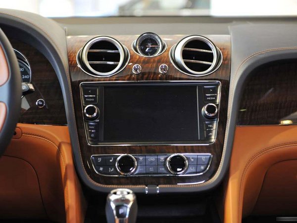 17款宾利添越降底价 霸气奢华SUV猛爆料-图4