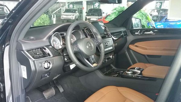 2017款奔馳GLS450現(xiàn)車 天津港鉅惠105萬-圖4