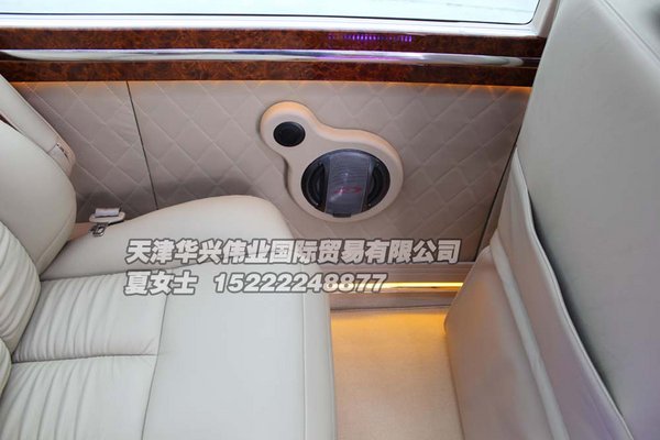 原装进口考斯特商务中巴 升级版专业改装-图7