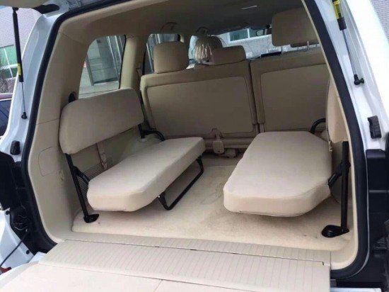 2016款豐田陸地巡洋艦配置 現(xiàn)車手續(xù)齊-圖16