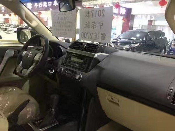 2017款豐田霸道2700 天窗七座降價不等待-圖10