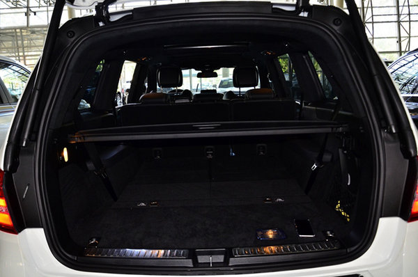 17款加版奔馳GLS63現(xiàn)車 配置報價232萬元-圖7