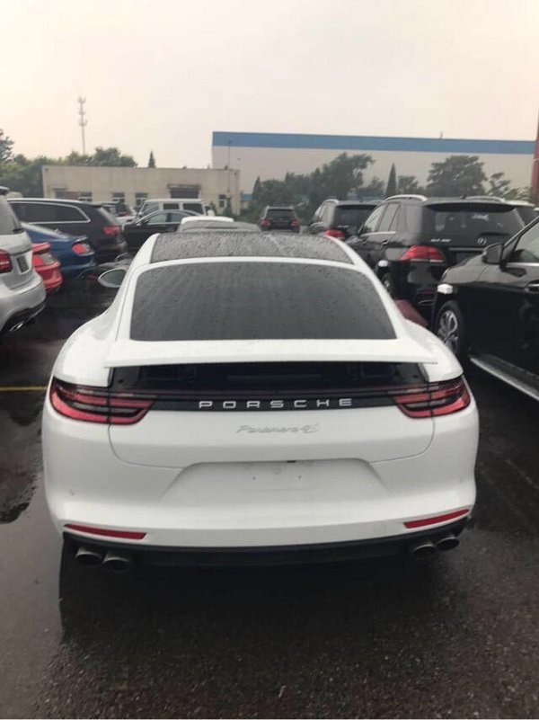 17款保时捷帕纳梅拉 造型诱人配置全讲解-图3