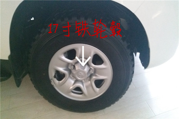 丐版豐田蘭德酷路澤4000 月底狂降零利潤-圖4