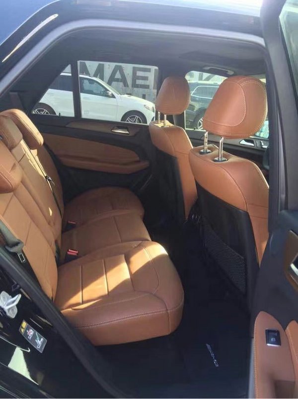 2017款奔驰GLE43AMG 首降现车全港最低价-图10