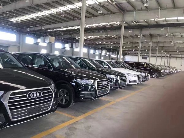 17款奧迪Q7全尺寸SUV 舒適定位港口直銷-圖1
