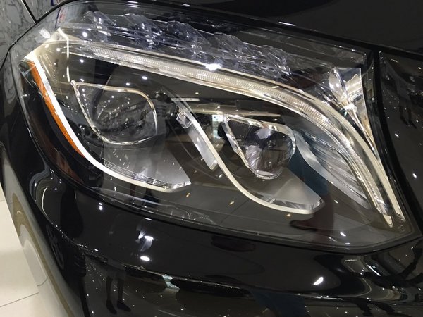 17款奔馳GLS450現(xiàn)車 八月特降100萬絕殺-圖3