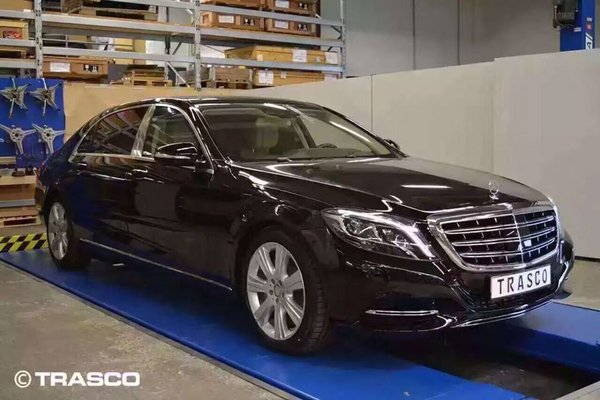 奔驰迈巴赫S600L顶配高清实拍 0利润走量-图1