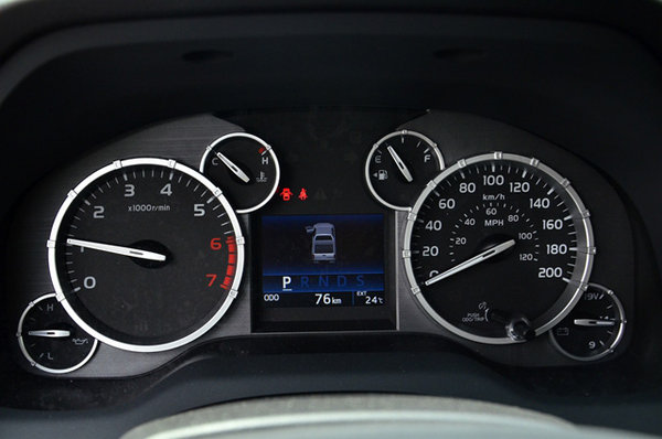 豐田坦途TRD版5.7L 坦途V6國慶降價處理-圖5