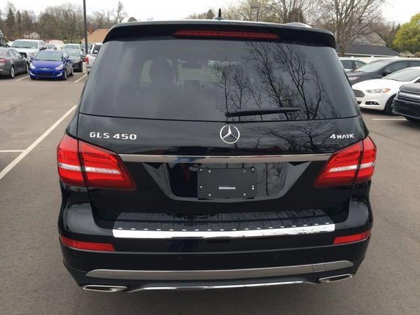 17款奔馳GLS450現(xiàn)車 感恩月回饋新老客戶-圖3