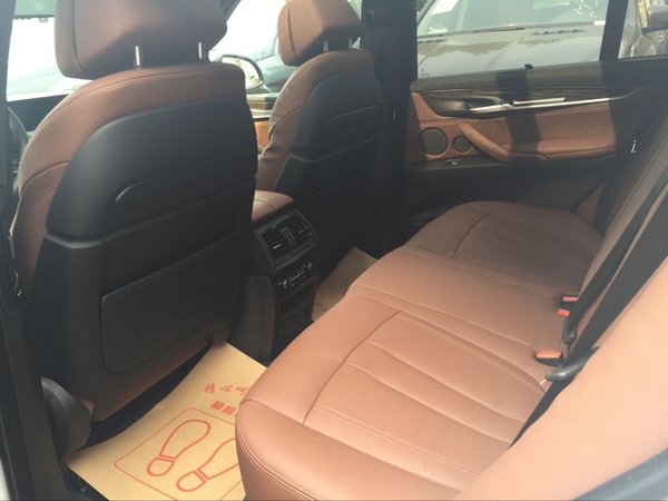 16款宝马X5油电混合M版 省钱攻略更时尚-图7