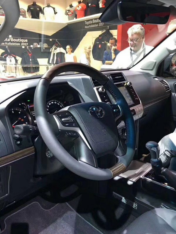 2018款丰田霸道2700 智能新配置再续传奇-图5