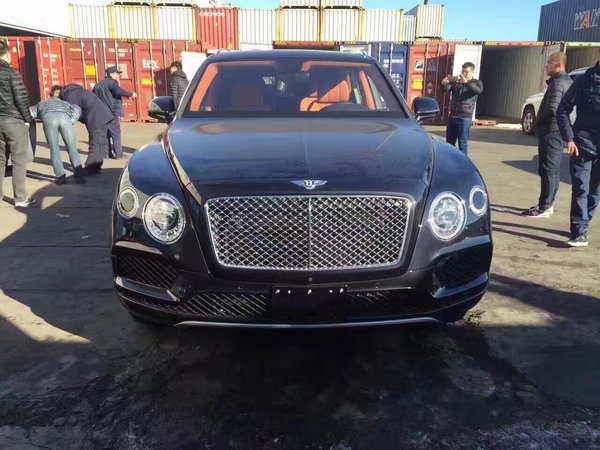 17款欧规宾利添越6.0T 土豪座驾空前降价-图3