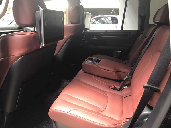 2017款凌志LX570加版155万 气势碾压揽胜-图8