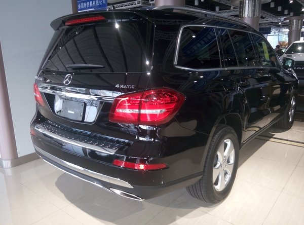 17款奔馳GLS450現(xiàn)車 搶先底降感恩節(jié)鉅促-圖3