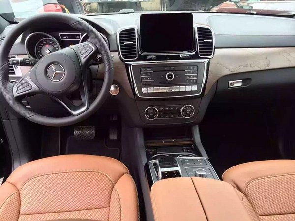 17款奔馳GLS450現(xiàn)車 報價行情自貿(mào)區(qū)特惠-圖6