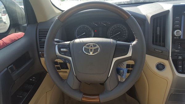 2017款丰田酷路泽4000V6 陆巡中东版GX.R-图5