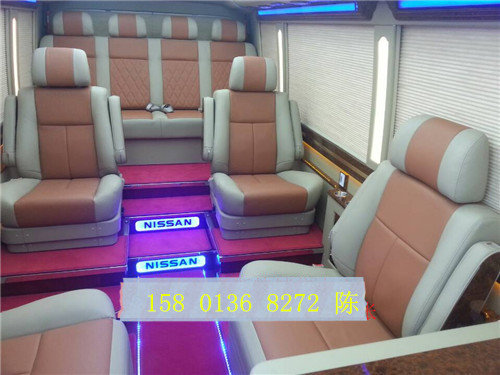 豐田考斯特柯斯達(dá)現(xiàn)車 精品改裝實(shí)拍賞析-圖6