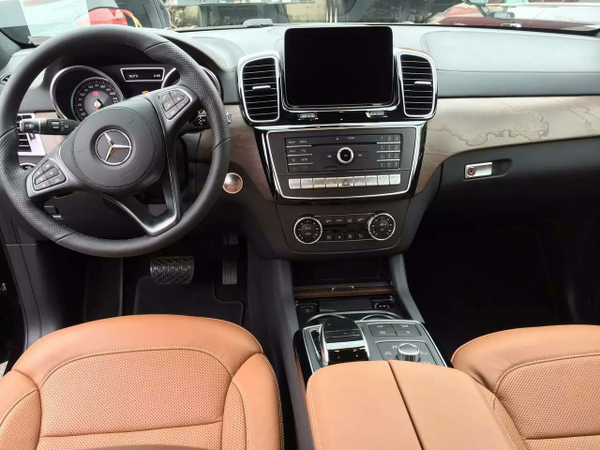 2017款奔馳GLS450平行進口價格低破眼球-圖5