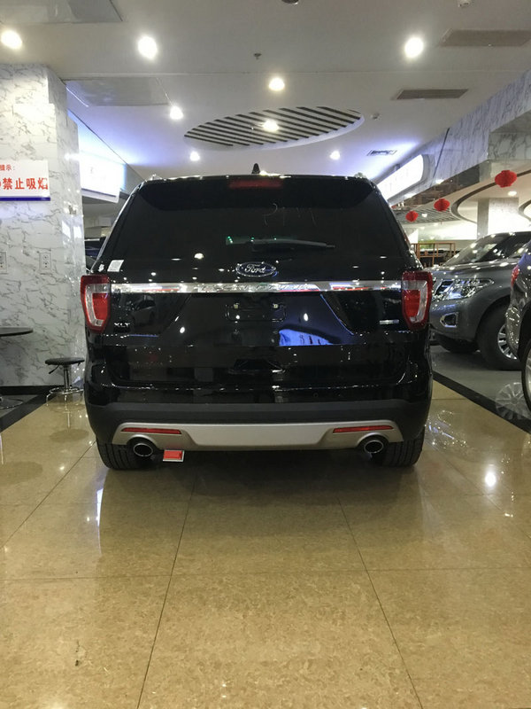 17款福特探險(xiǎn)者越野車 強(qiáng)勁性能無懈可擊-圖7