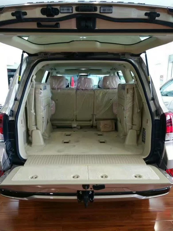 16款丰田酷路泽5700 彪悍硬朗V8陆巡批发-图6