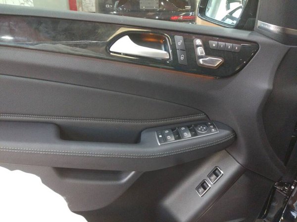 2017款奔驰GLS450 颜值爆表春节福利满满-图7