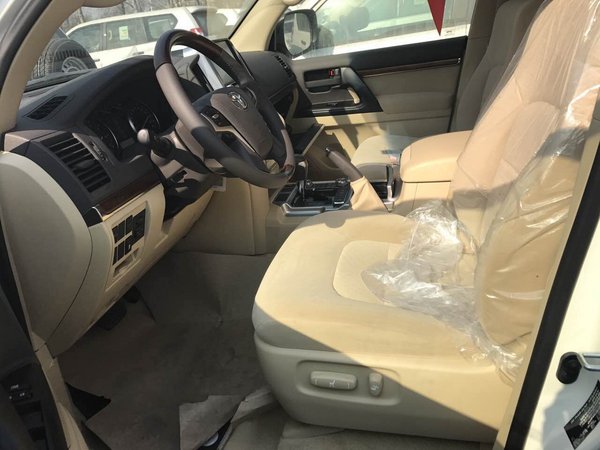 特惠17款丰田酷路泽4600 V8降价引爆全场-图7