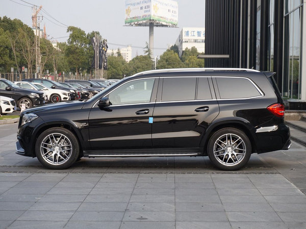 2017款奔馳GLS63 AMG天津港現(xiàn)車(chē)優(yōu)惠報(bào)價(jià)-圖3