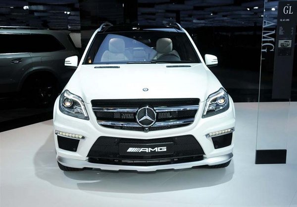 2016款奔驰GL63AMG  满足驾驶者偶尔疯狂-图4