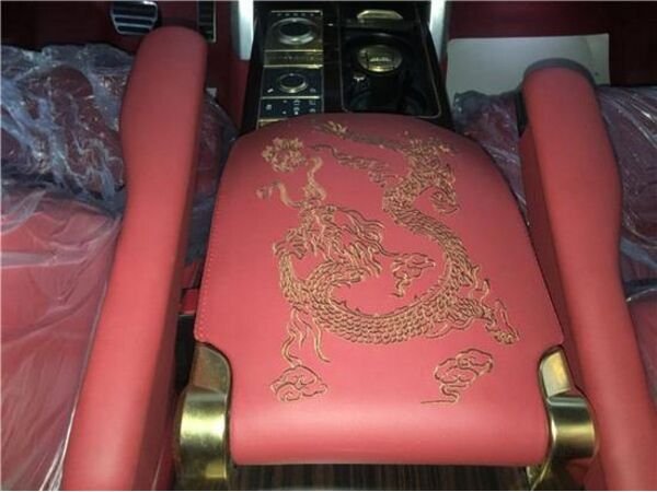 路虎揽胜行政中国龙版 私人订制豪华爆棚-图6