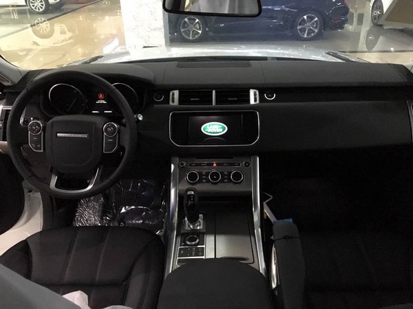 17款路虎揽胜运动现车74万 新款揽运行情-图4