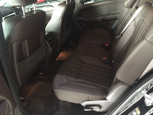 17美規(guī)奔馳GLS450最低價(jià)100萬 限量五臺(tái)-圖10