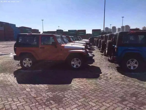 Jeep牧马人3.0L两门金秋旅程版 限量包牌-图4